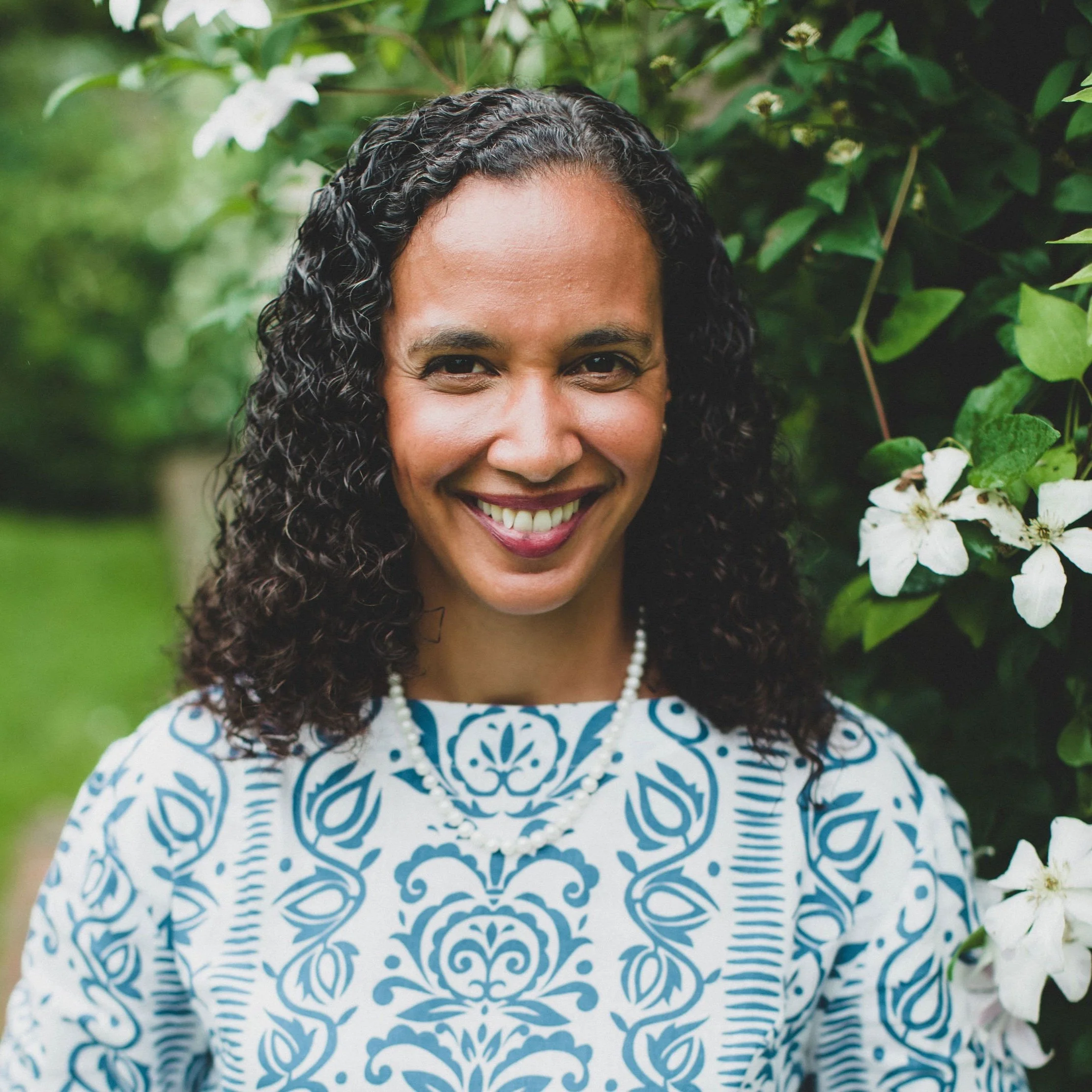 Desi's Bio Photo.jpg