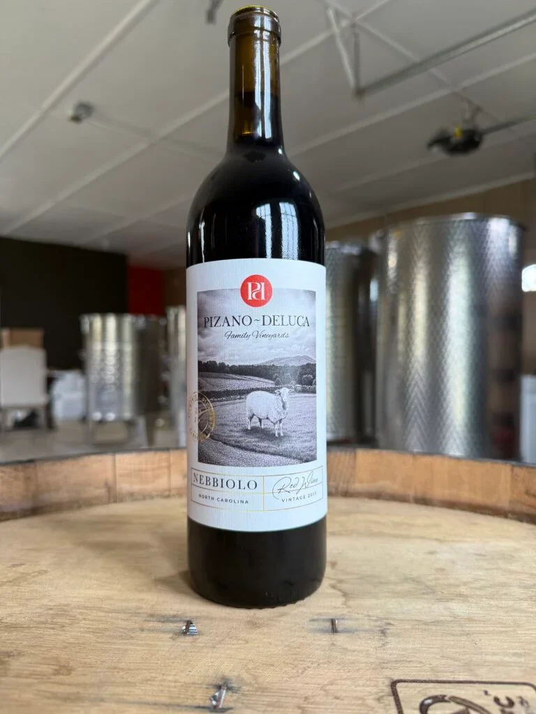 PiemonteVinoshipper-768x1024.webp