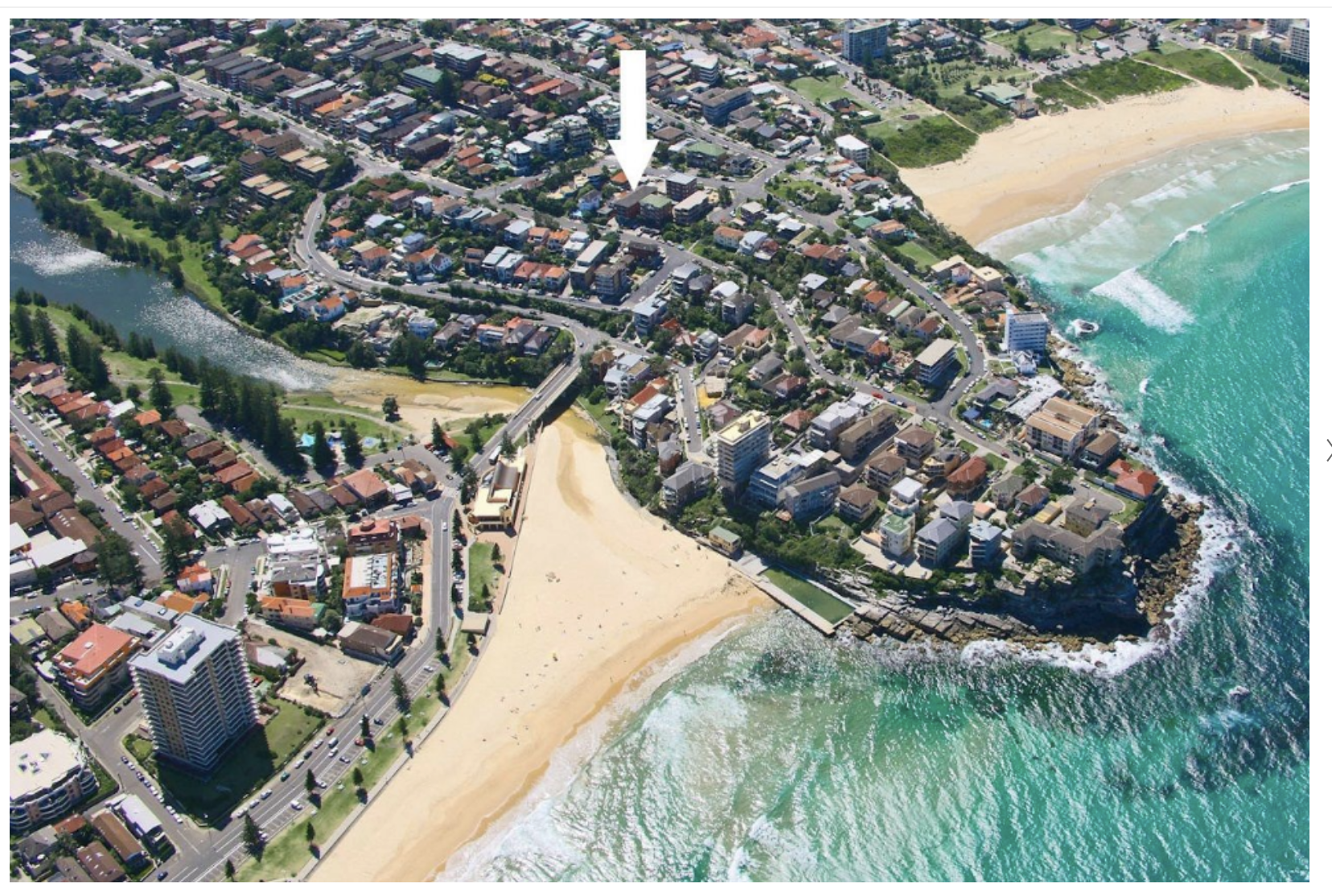 Perfectly situated between two beautiful beaches