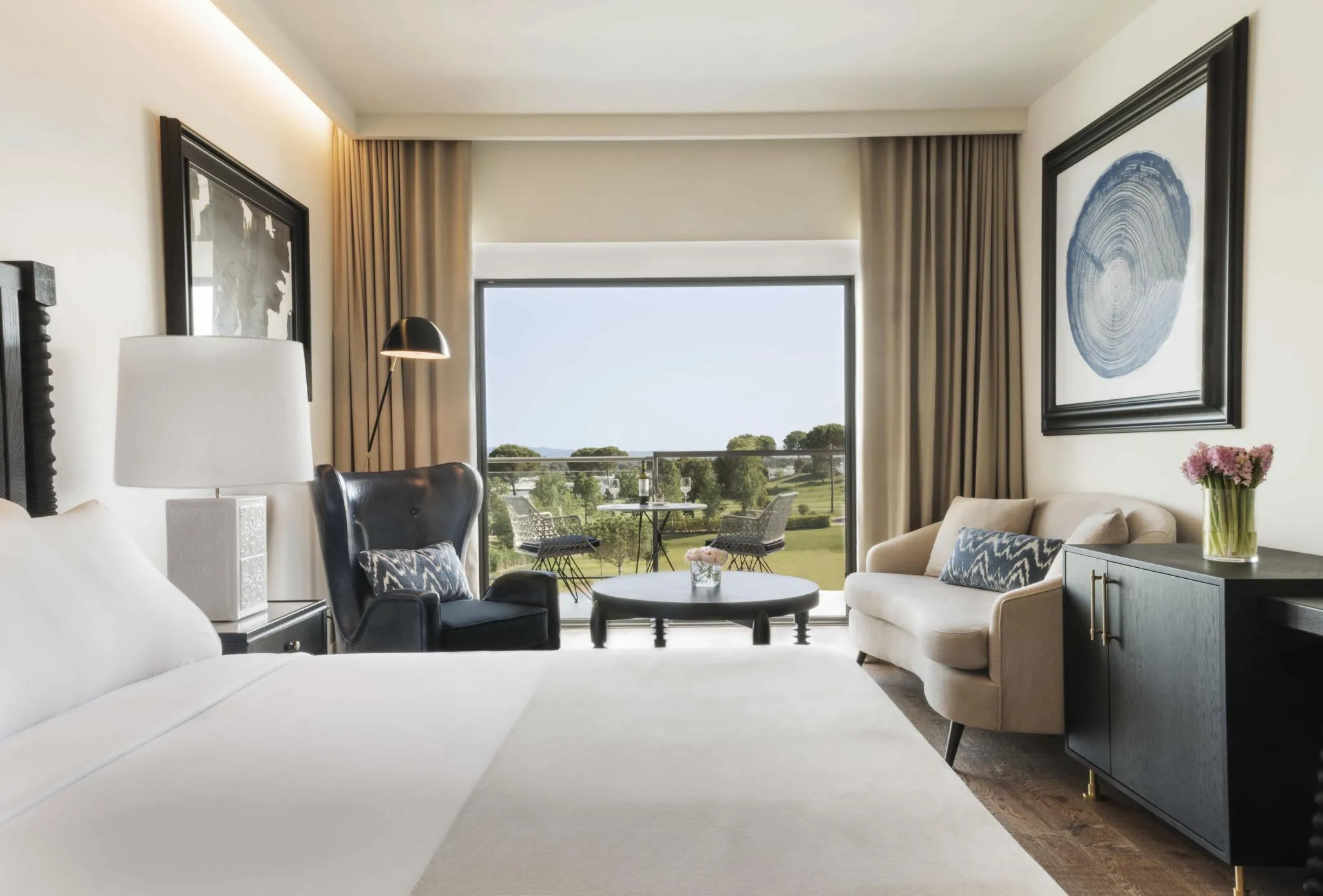 mvc160640056-hotel-camiral-room-211lr-b221-969d2b03597ab73dcb87dfa5081e941e.png