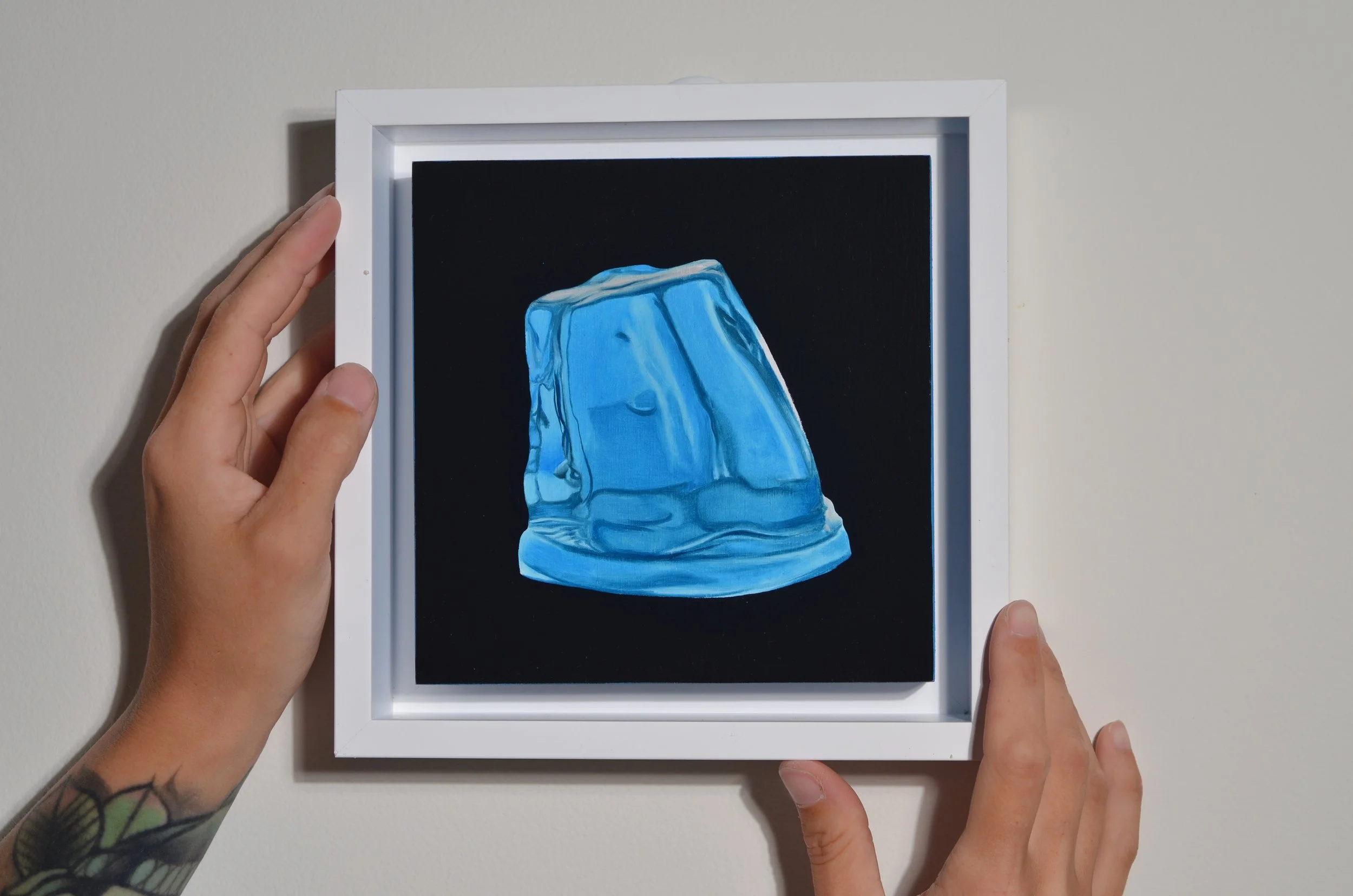 Little Jiggle (Blue)
Oil on panel
15 x 15 cm (unframed)