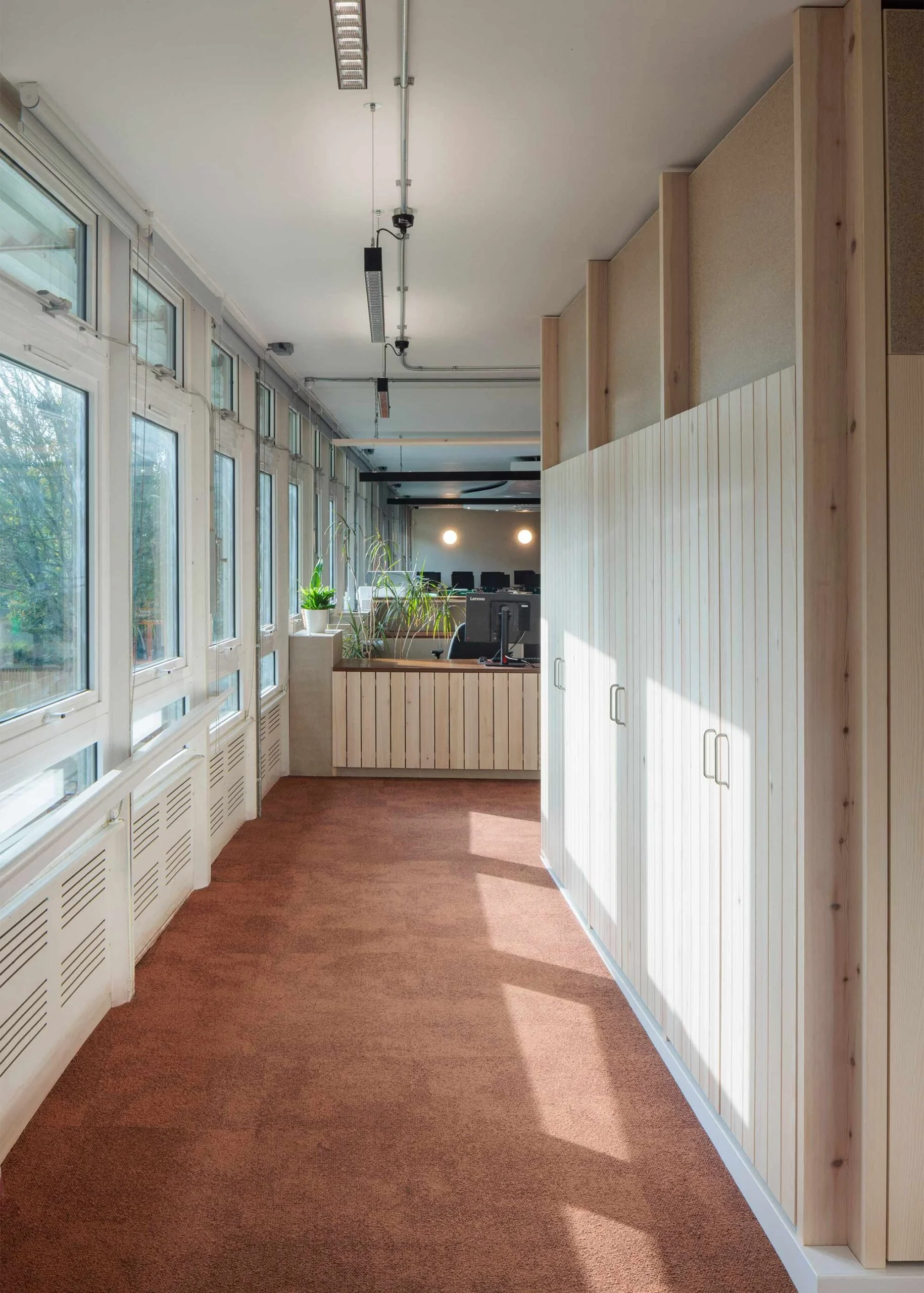 Tuckey-Design-Studio-Arts-and-Education-London-Acland-Burghley-School-Library-Photography-05-Dirk-Lindner-scaled.jpg
