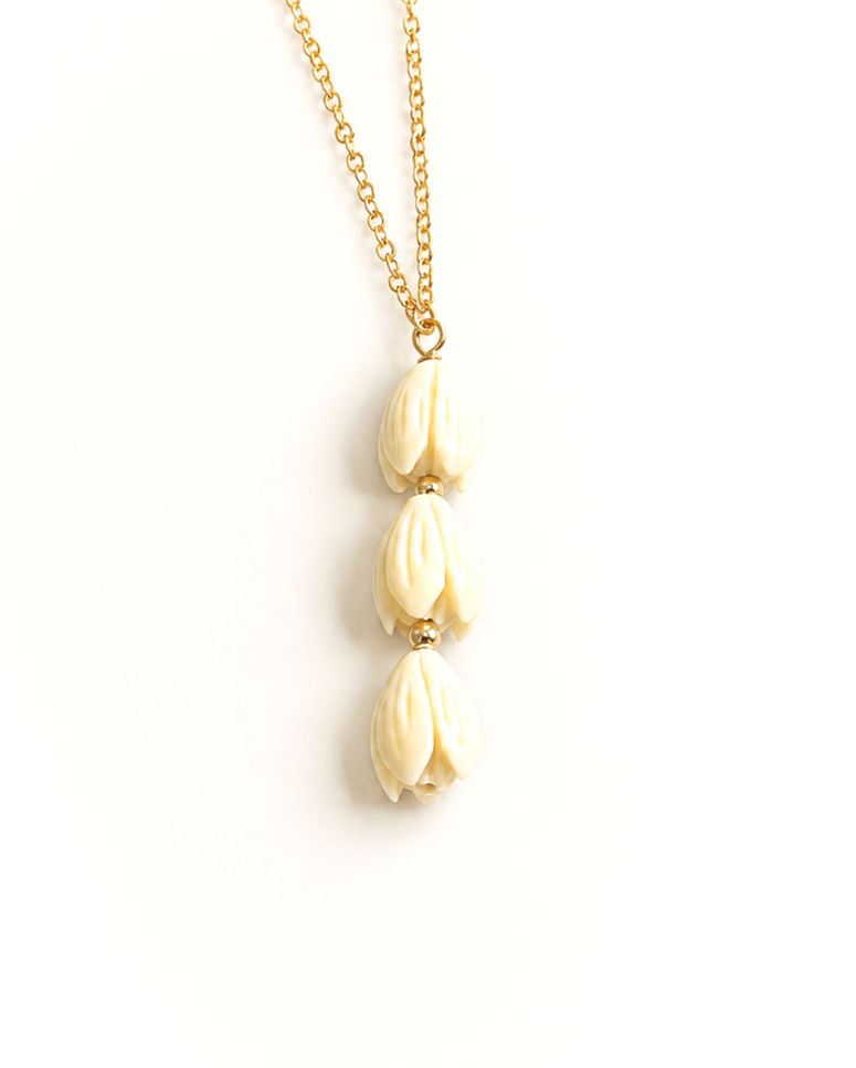 Hawaiian Pikake Necklace – Triple Blossom Floral Necklace | Hawaiian Jasmine Keepsake | Island-Inspired Gift