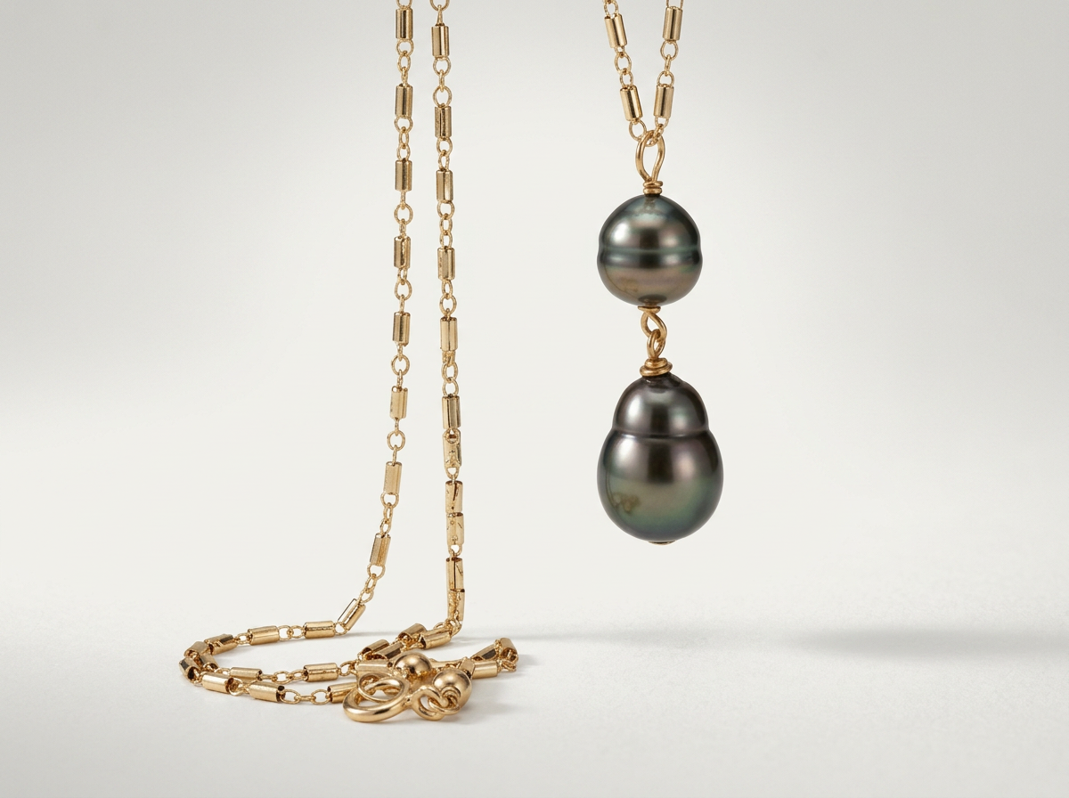 TEVAINUI Necklace