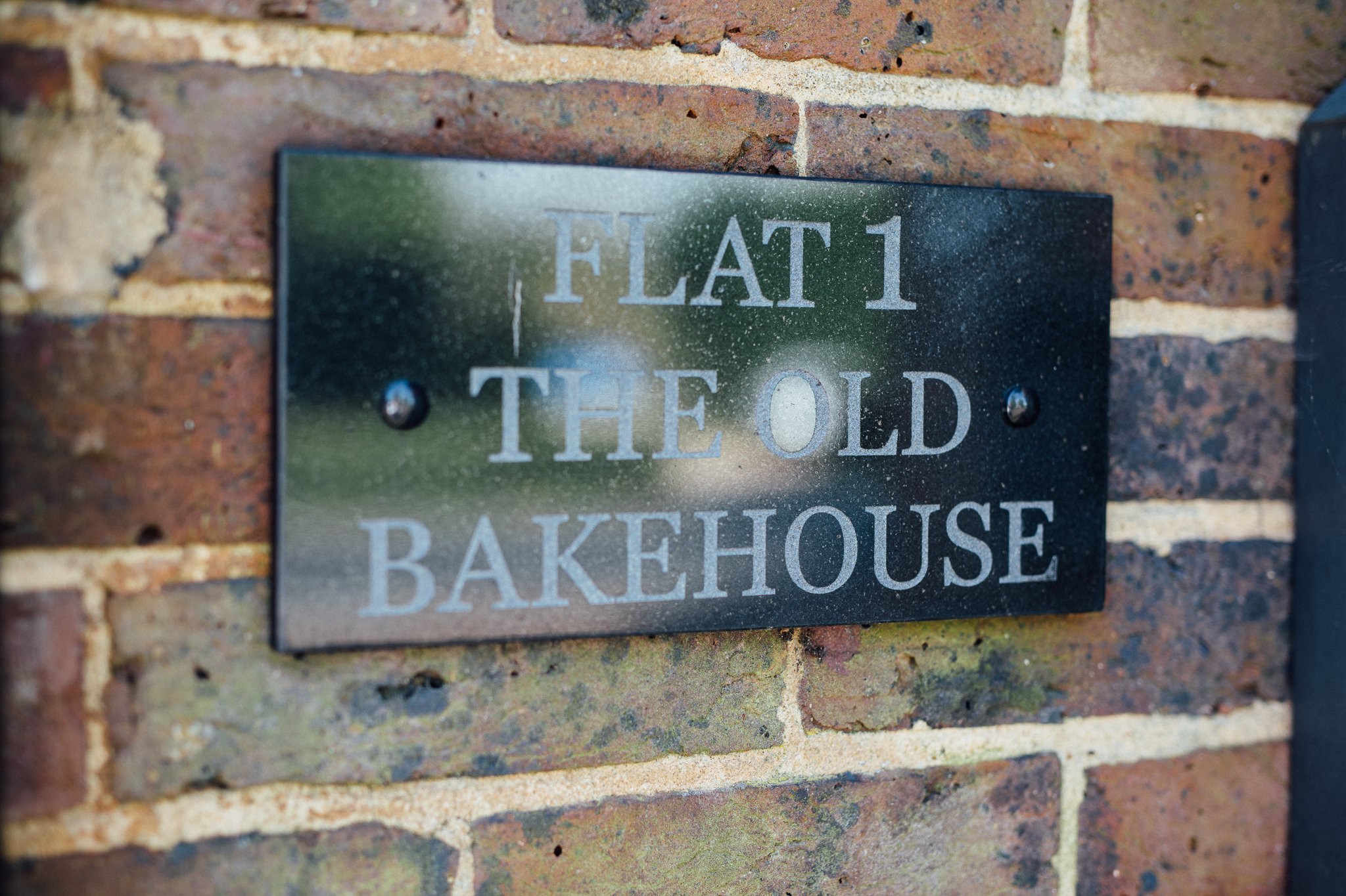  A sign showing the address where the Bride got ready 