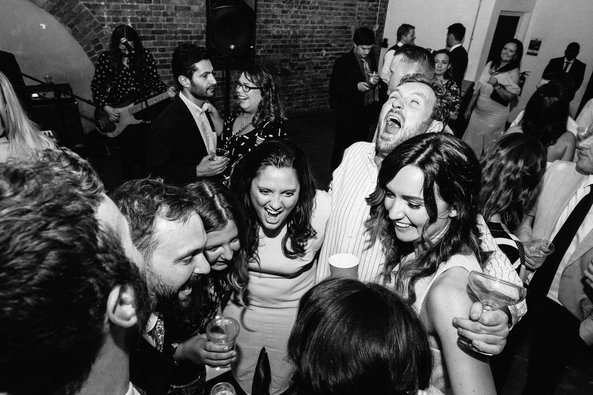  Group of guests dancing. 