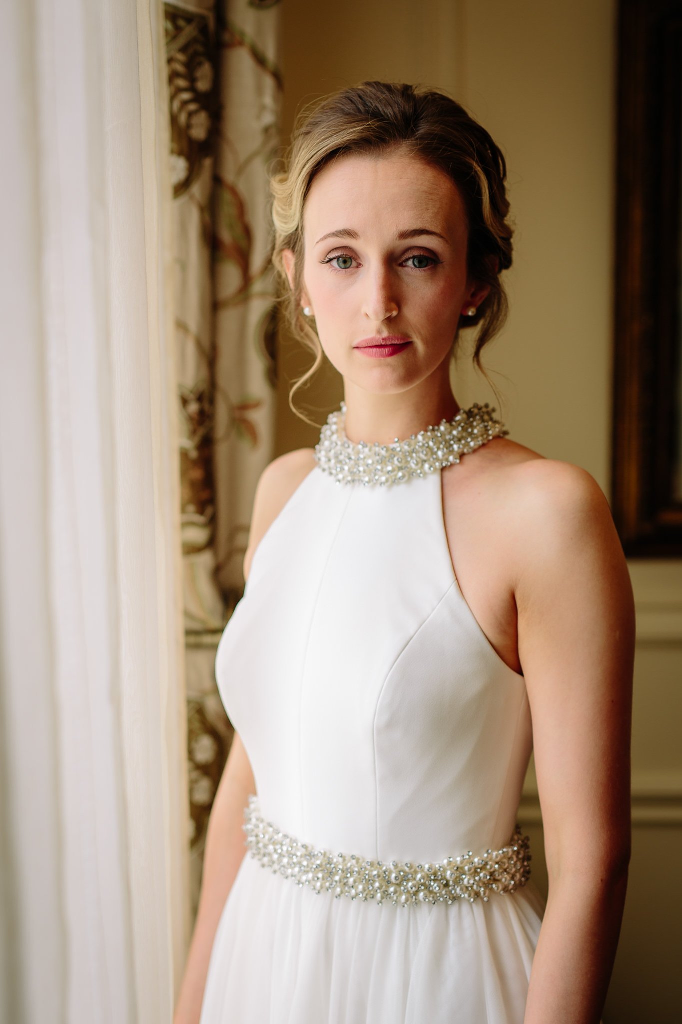  Portrait of Bride on her wedding day at The Kensington Hotel 