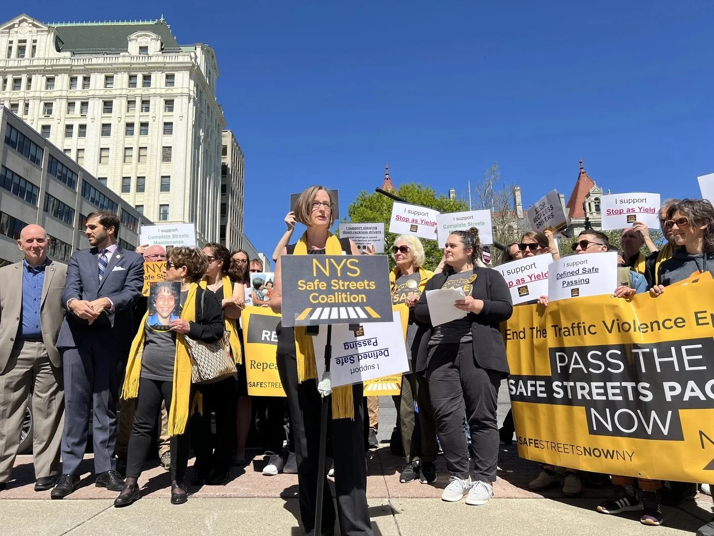 Join safe streets advocates from around NYS on Tuesday, January 27, as we head to Albany to talk to legislators about the key bills we need them to pass to keep cyclists and pedestrians safe on New York&rsquo;s streets.
 Past actions have led to succ