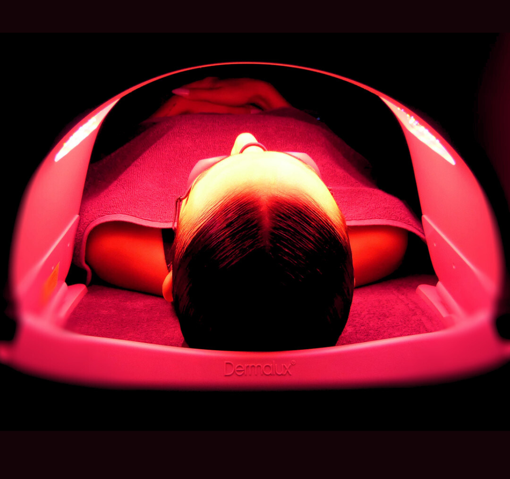 Glow Up: Illuminating the Benefits of LED Light Therapy