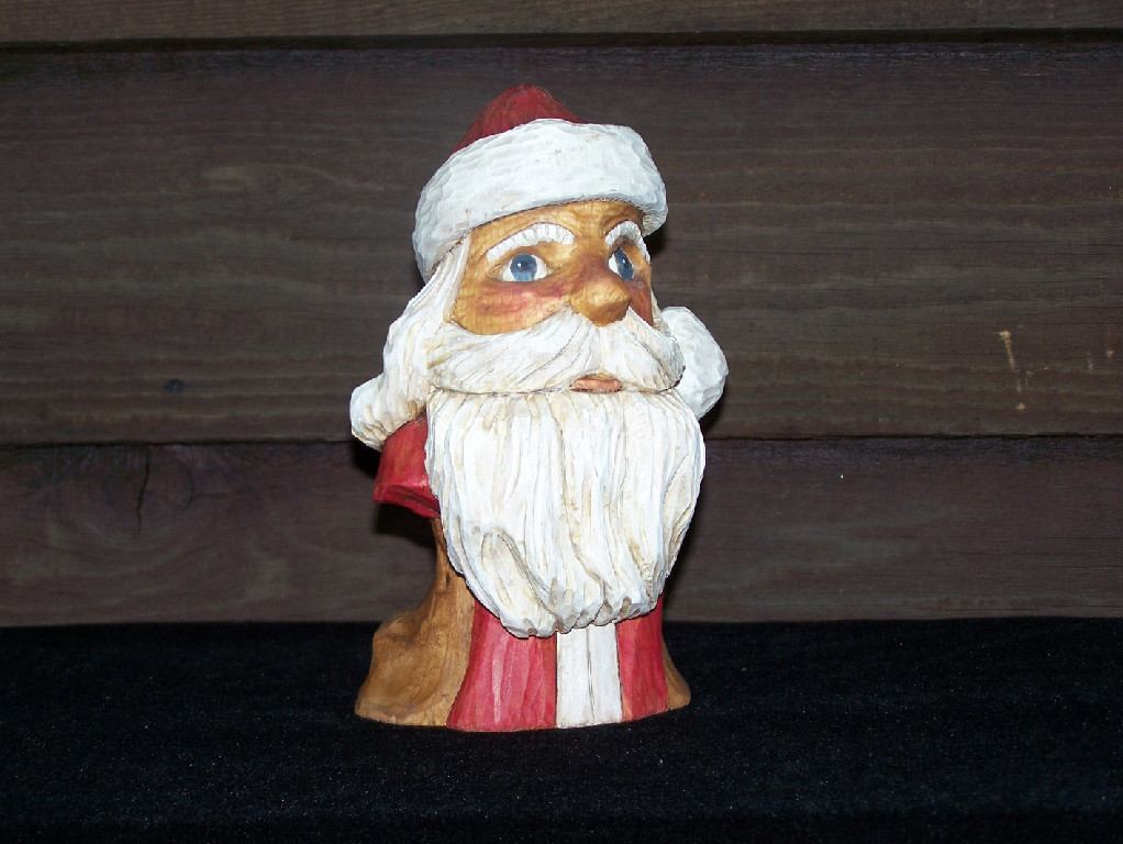 SantBust.png