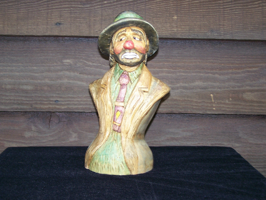Emet-the-Clown.png