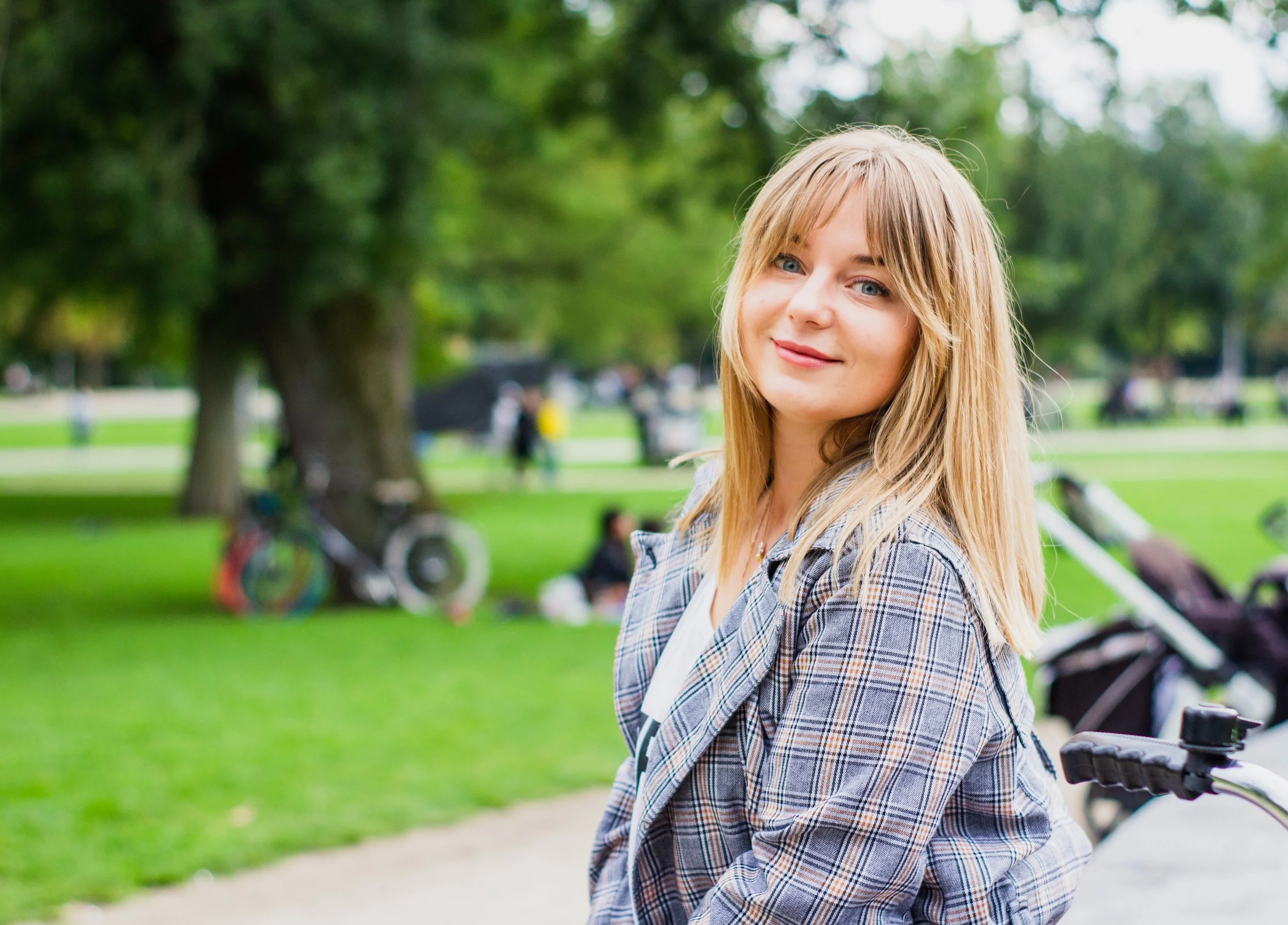Woman outside looking carefree. Rebecca Murauskas Life Coach.