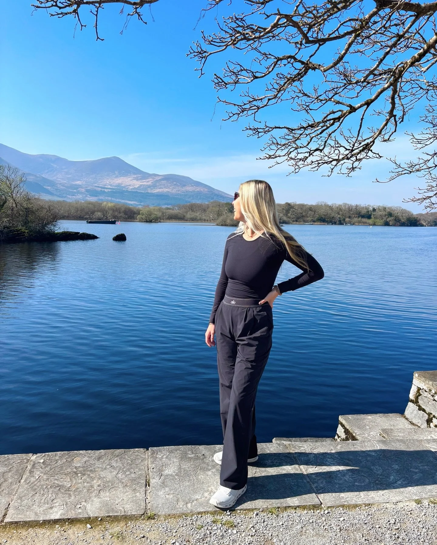A few favorites from Killarney ✨
Lakeside walks, castle views, cozy fires, and one very dreamy countryside escape.