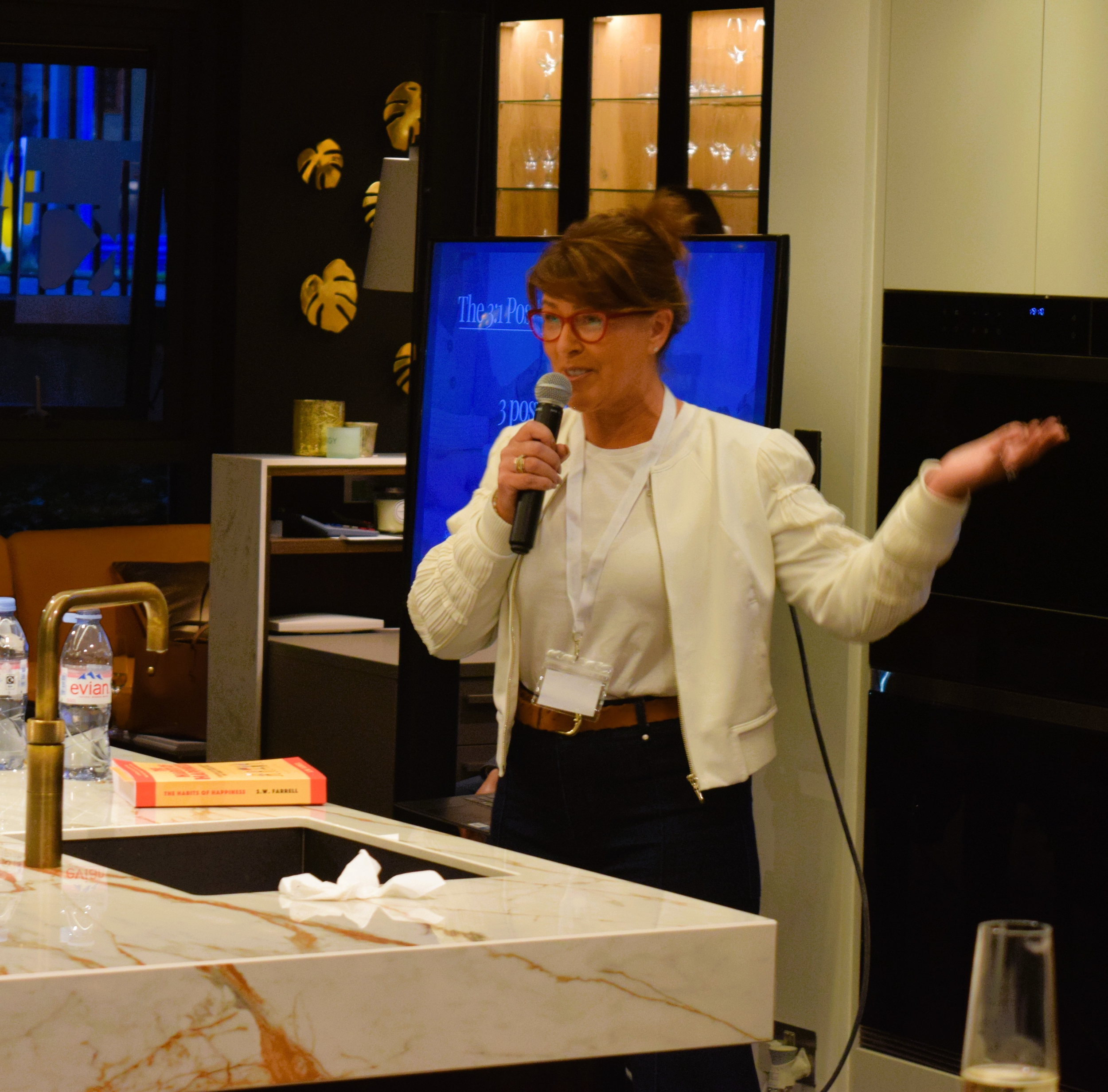 Roz Colthart - 1 (8).png