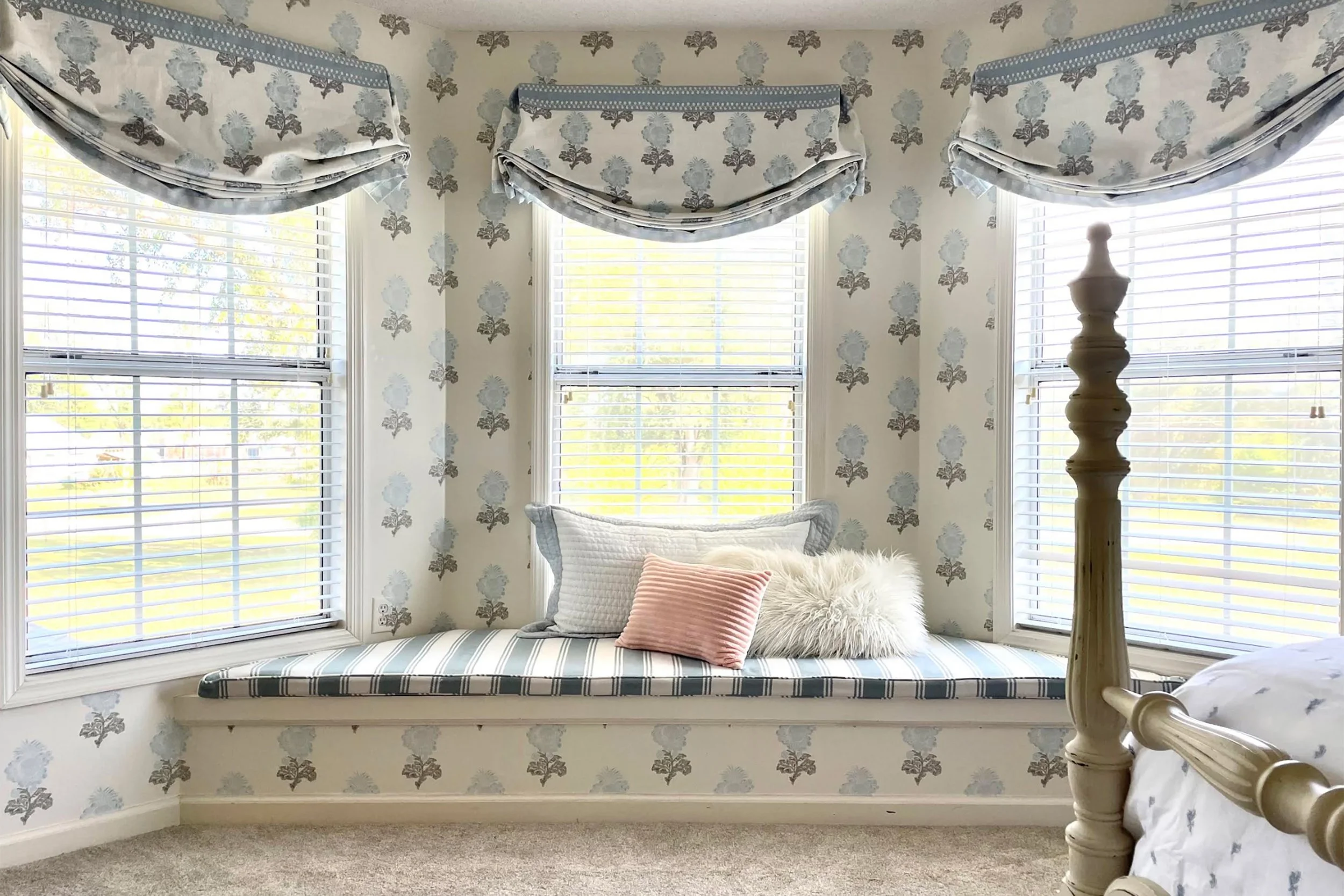 Maximalist Magic: Layering Wallpaper, Fabrics &amp; Patterns Without the Chaos