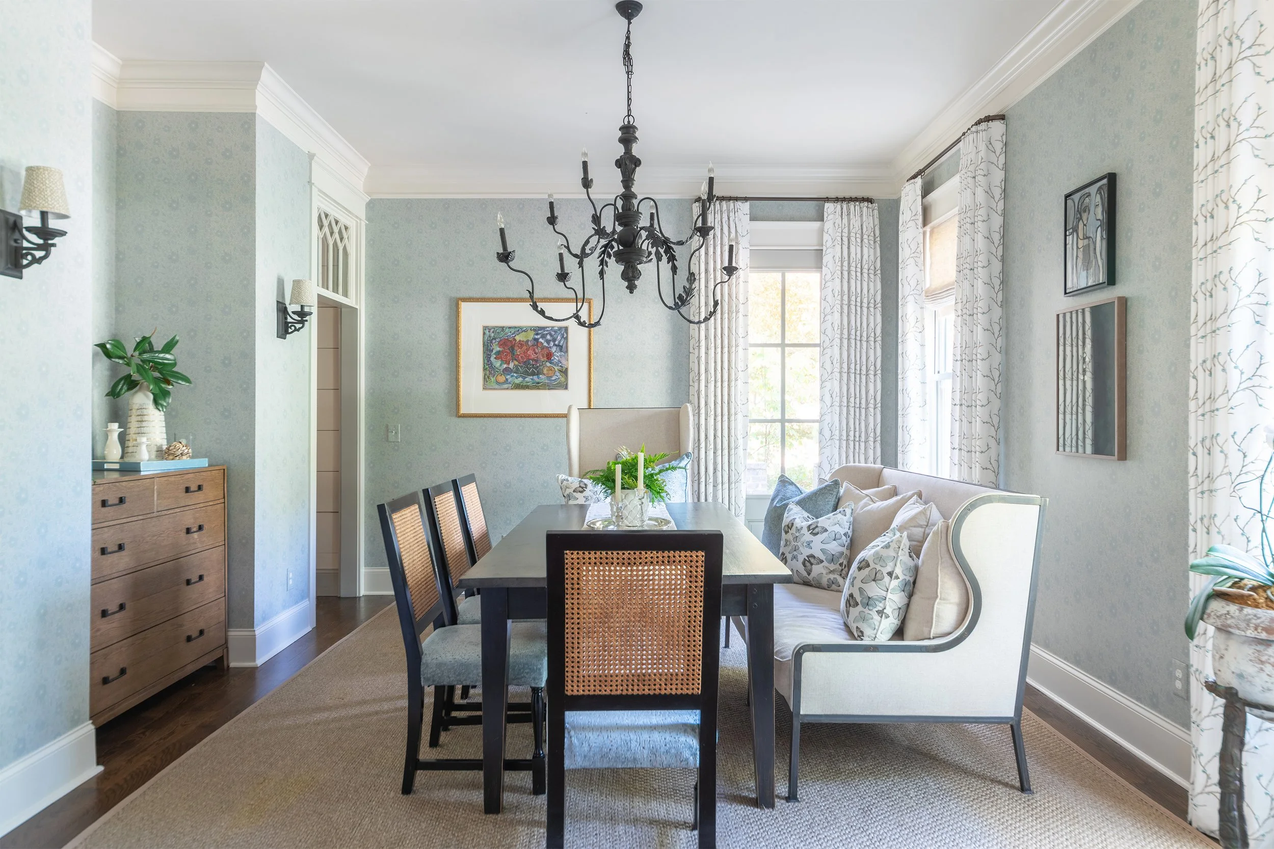 Layered Textures: How to Add Depth to Your Windows (Without Overwhelming the Space)