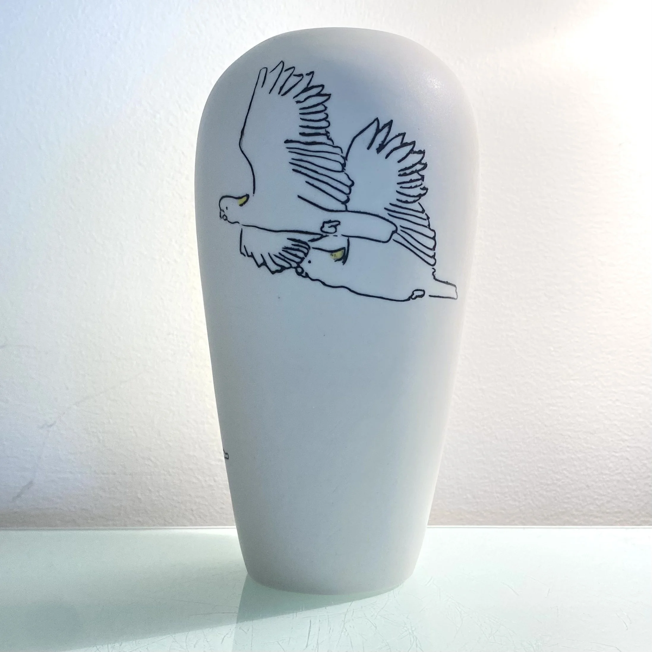LEEM-004 Cockatoo vase Nichola leeming Photo by artist.JPG