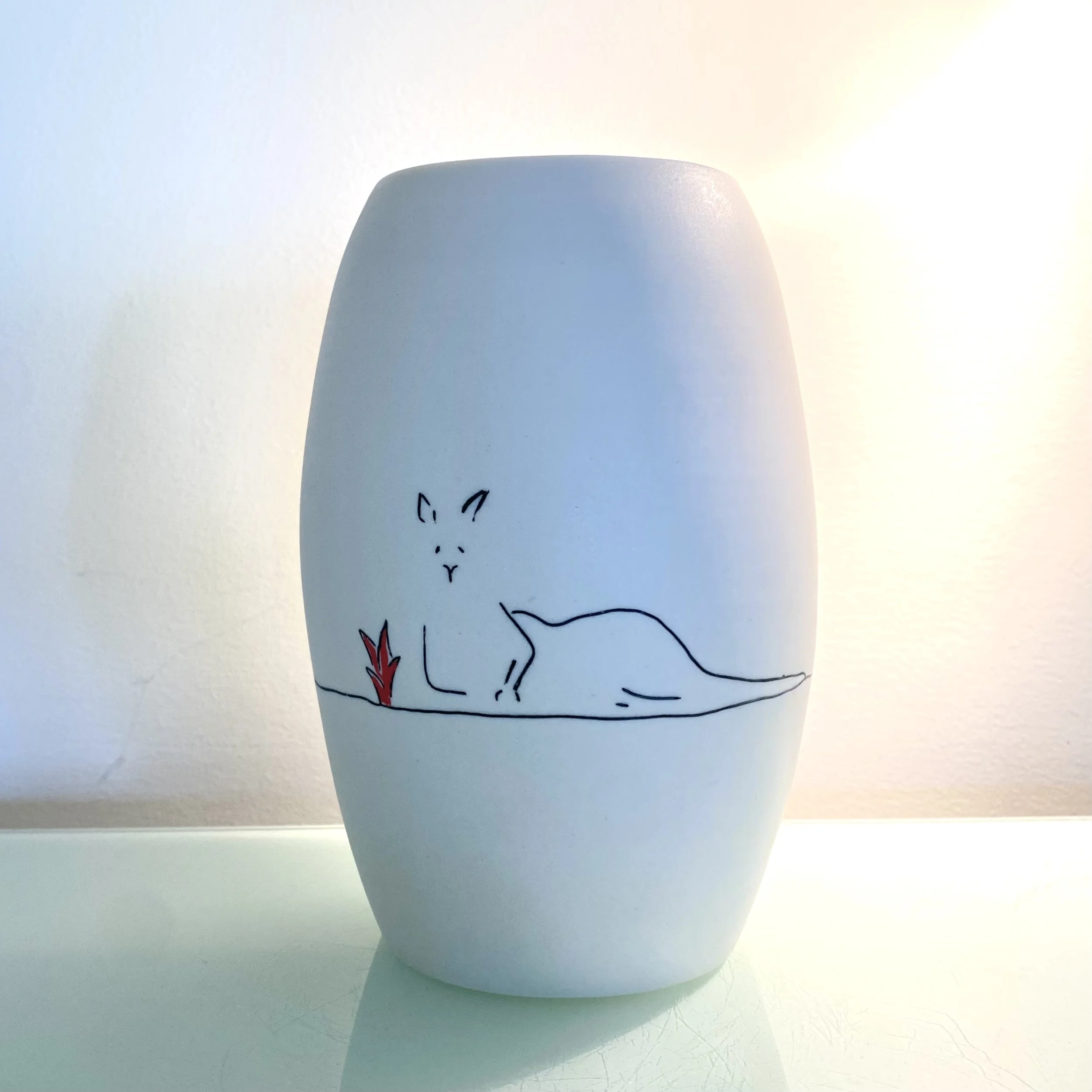 LEEM-014 Kangaroo vase Nichola Leeming Photo by artist.JPG