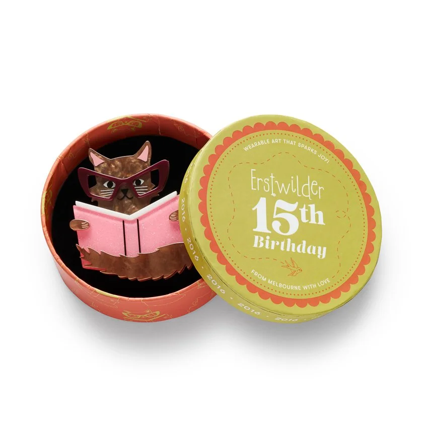 BHEI107 Puss in Books Brooch-3.JPG