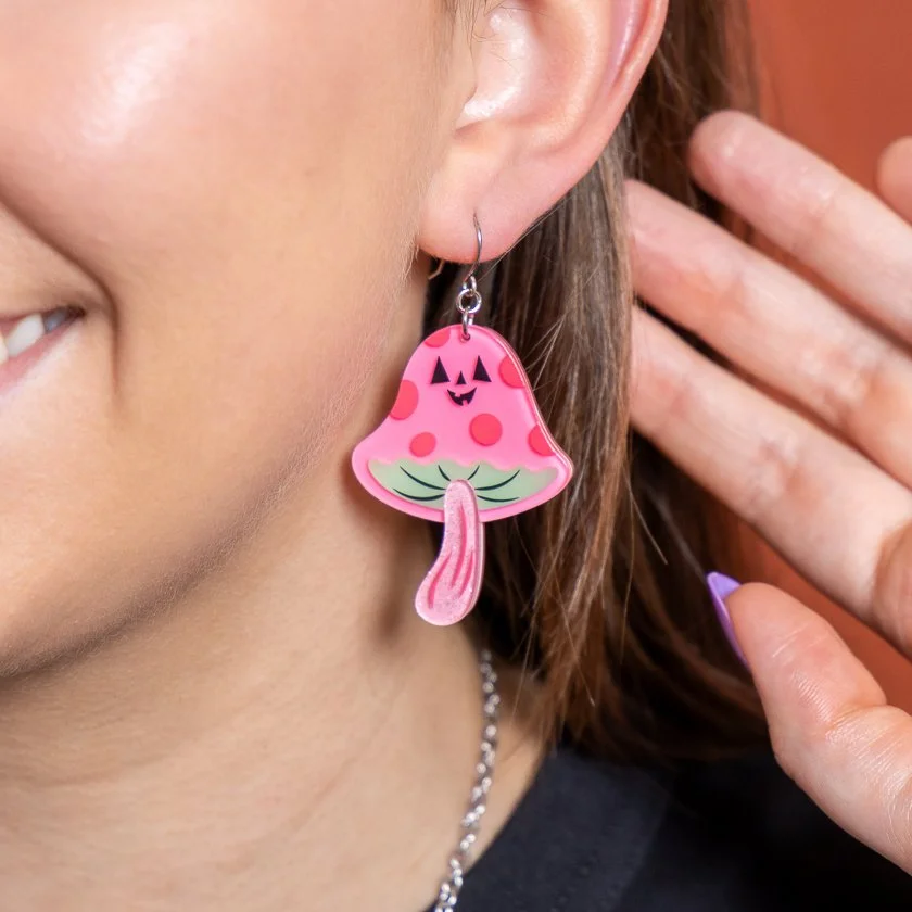 EGEJ102 Out of the Shadows Drop Earrings.JPG