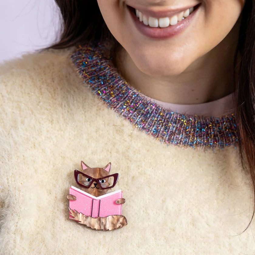 BHEI107 Puss in Books Brooch  (3).JPG
