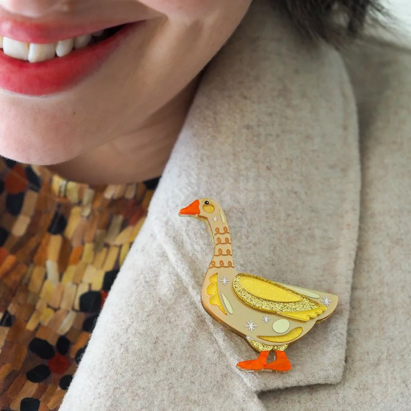 BHEF106 Solid Investment Brooch (1).JPG