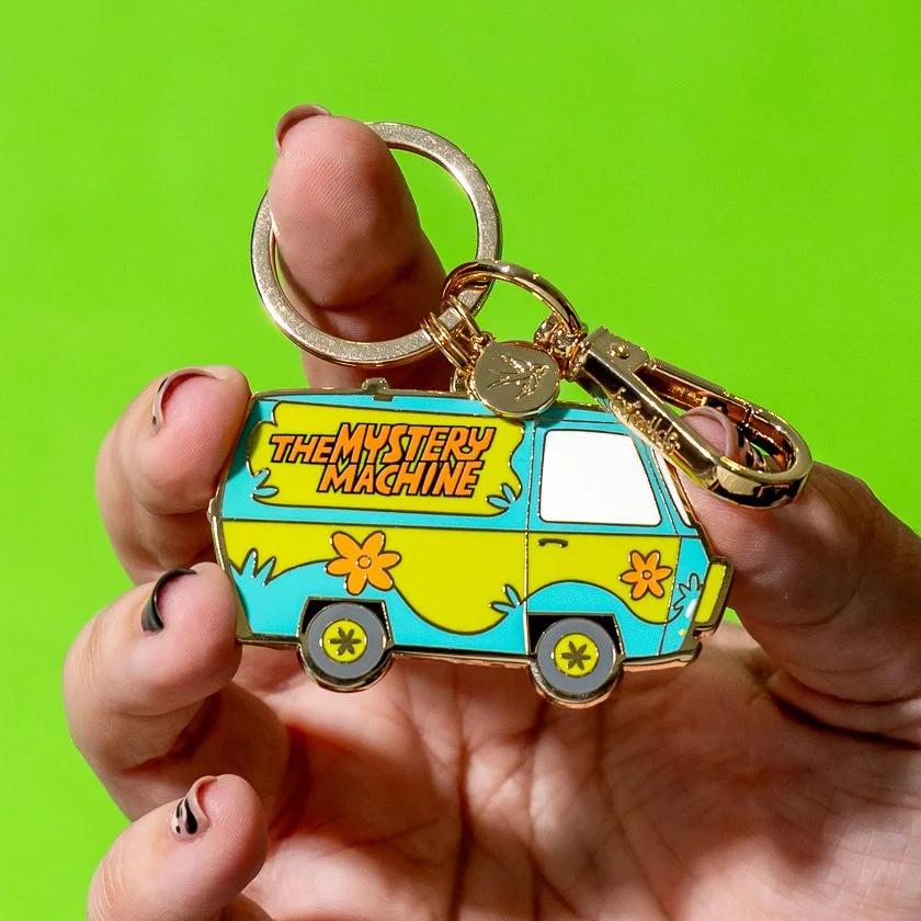 KRDU103 The Mystery Machine Enamel Key Ring.JPG