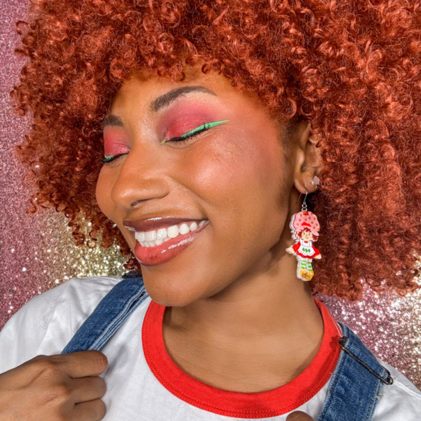 EGCZ101 Sweet Strawberry Shortcake Drop Earrings_Model.png