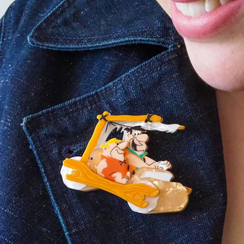 BHDU109 The Flintmobile Brooch.JPG