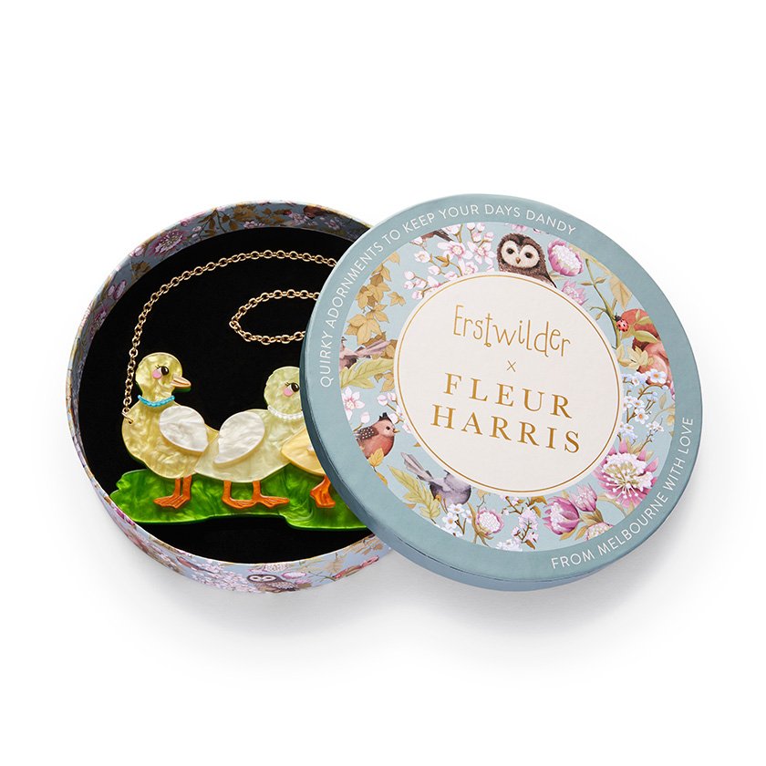 NSCH103 A Brood Of Ducklings Necklace-3.jpg