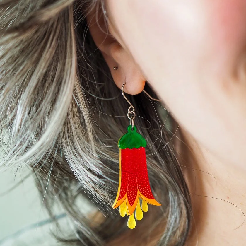 EGEM101 Common Correa Drop Earrings  (1).JPG