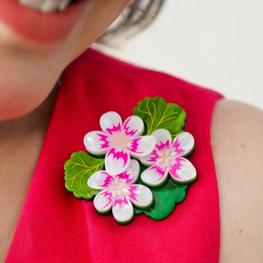 BHEM102 Austral Stork's-Bill Brooch  (1).JPG