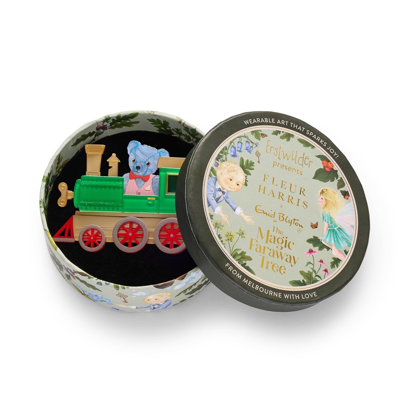 BHED114 Bear Station Brooch-3.JPG
