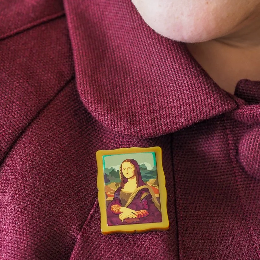 EBEA110 Da Vinci Simplified Mini Brooch (2).JPG