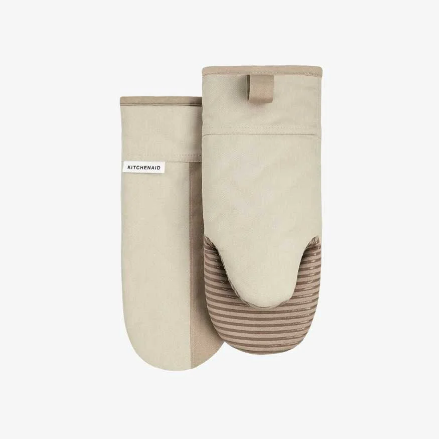 Kitchenaid Beige Oven Mitts.jpg