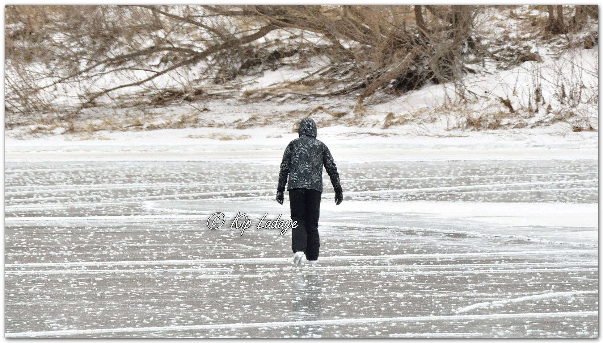 Ice Skater on Ice - Image 1058902