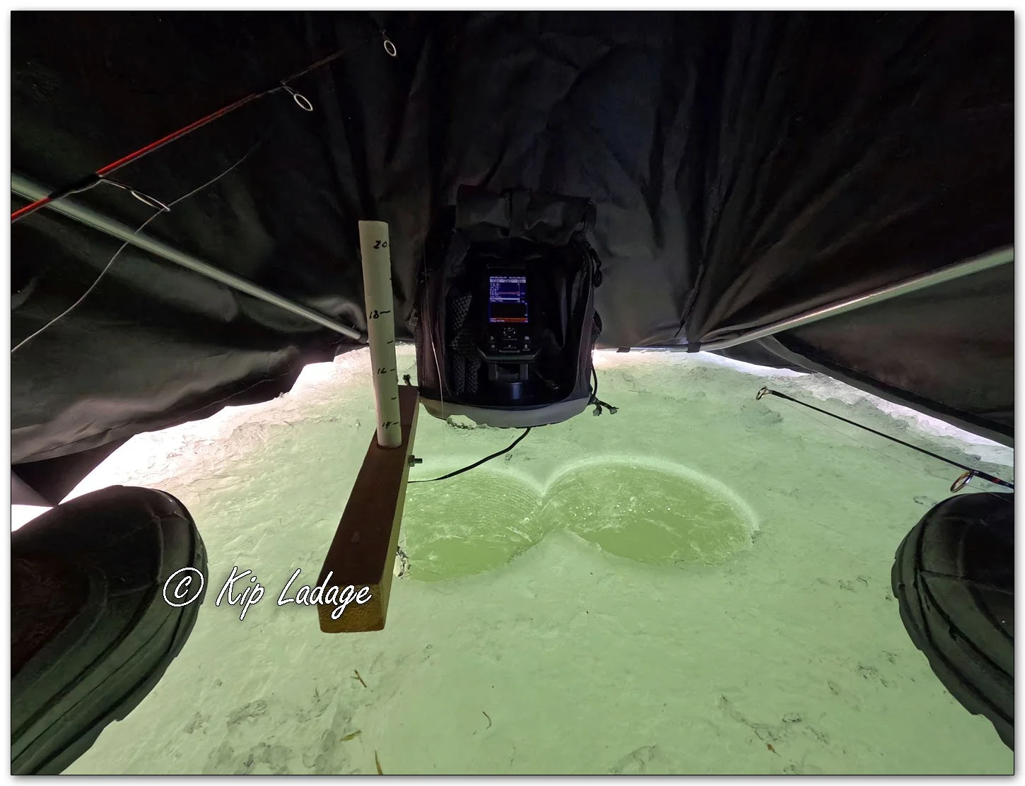 Ice Fishing - Image 1051008