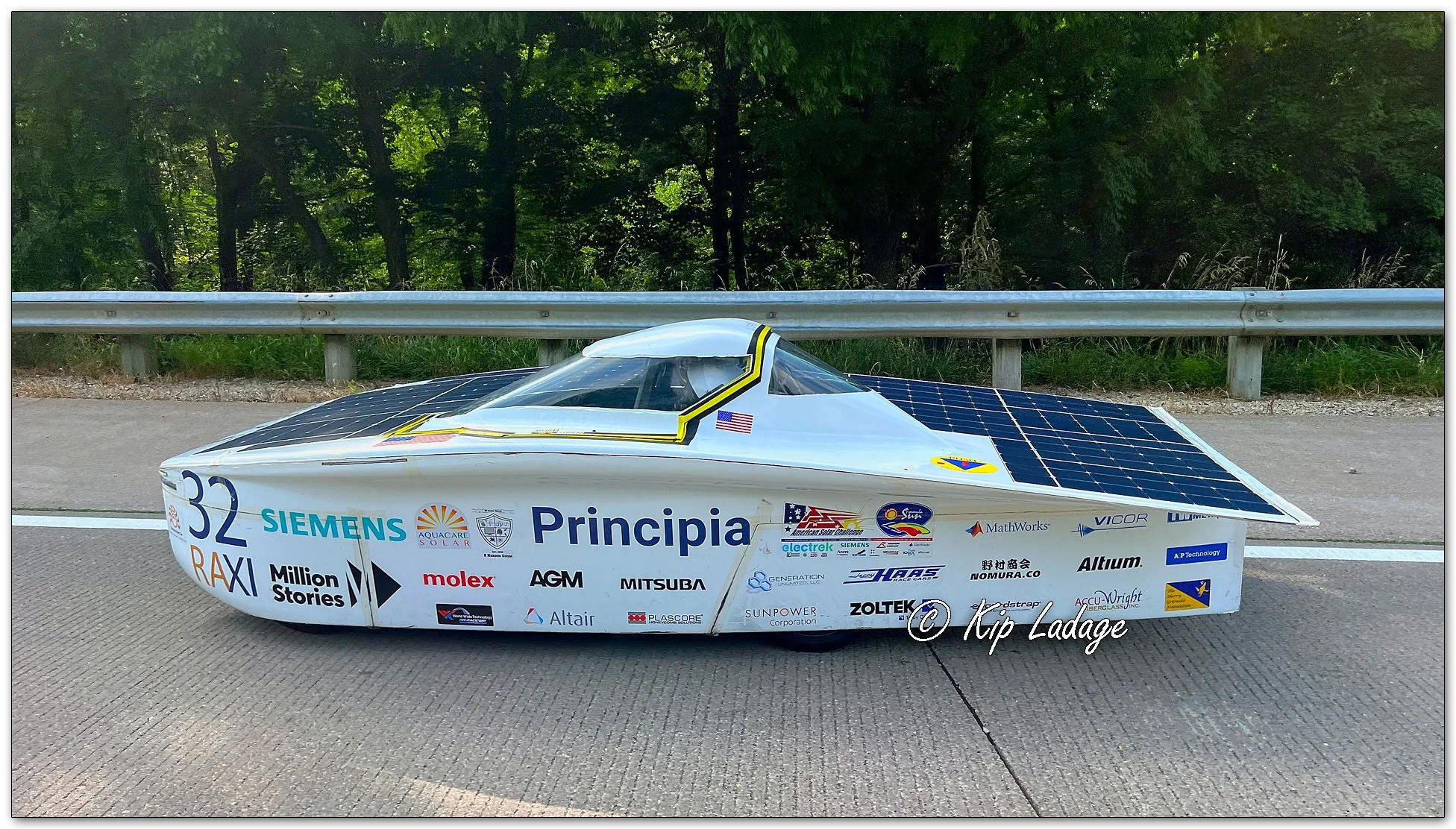 Solar Car - Image 1127259