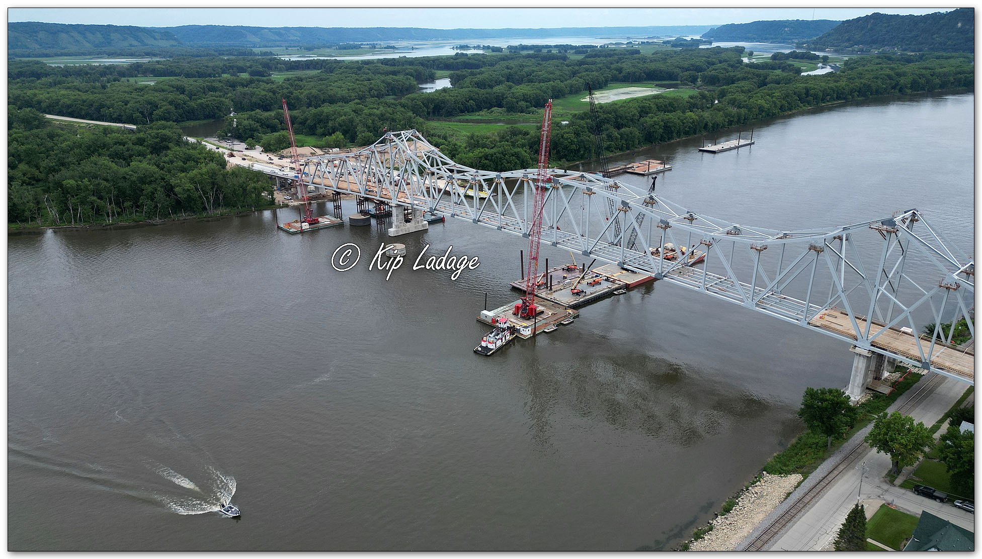 Lansing Bridge - Aerial - Image 1120336
