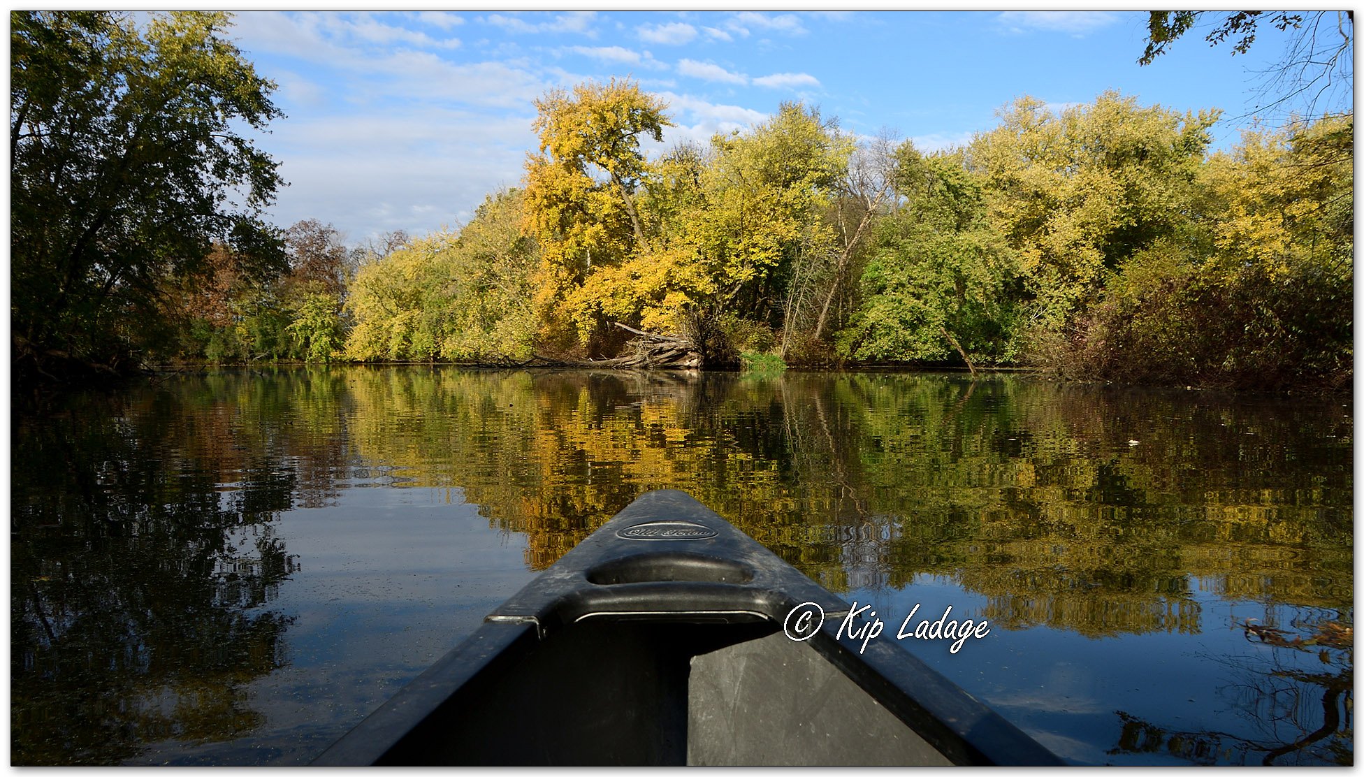 Canoeing the Wapsipinicon River in Autumn - Image 1166016