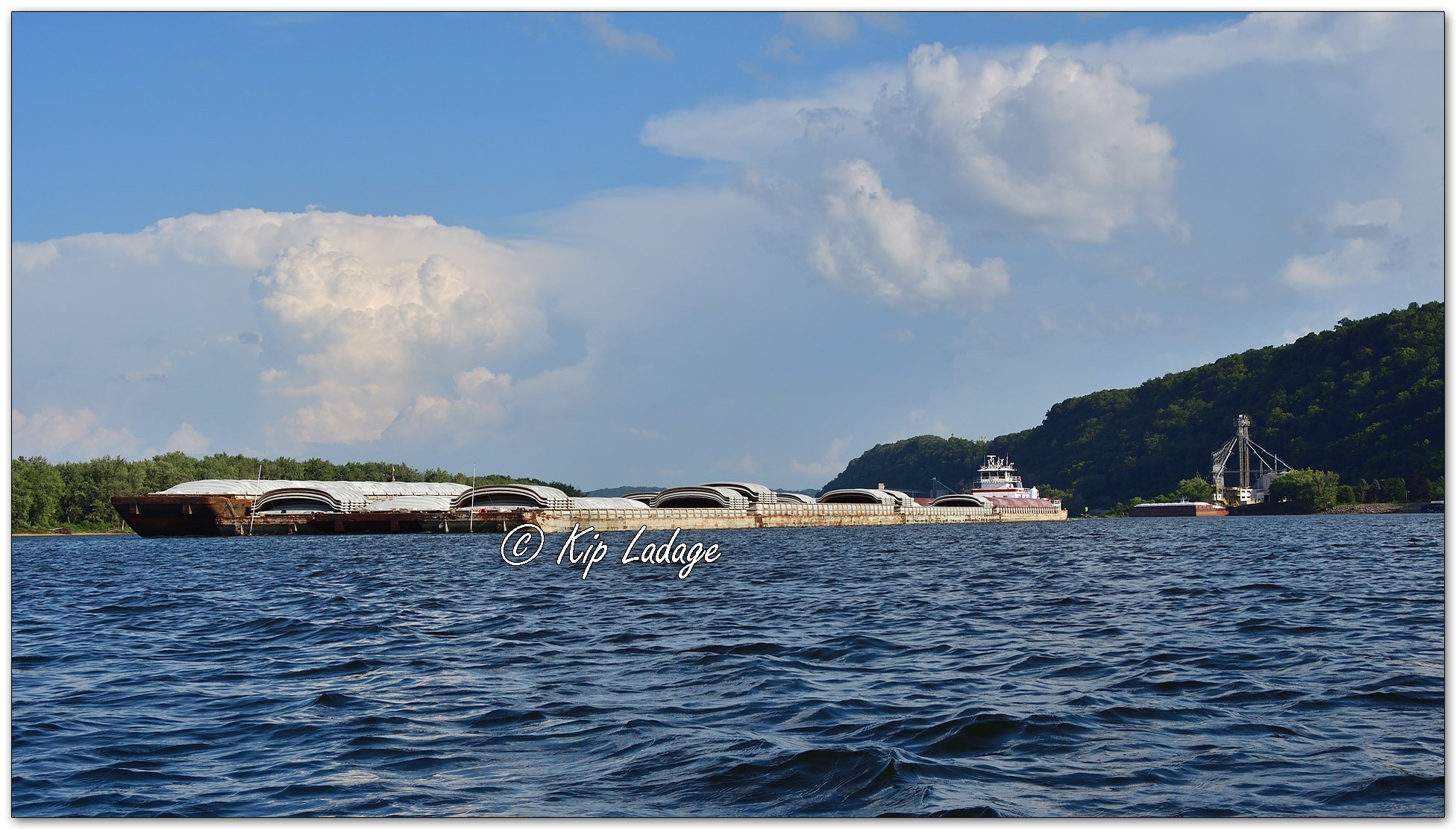 Barge on Mississippi River - Image 1138259