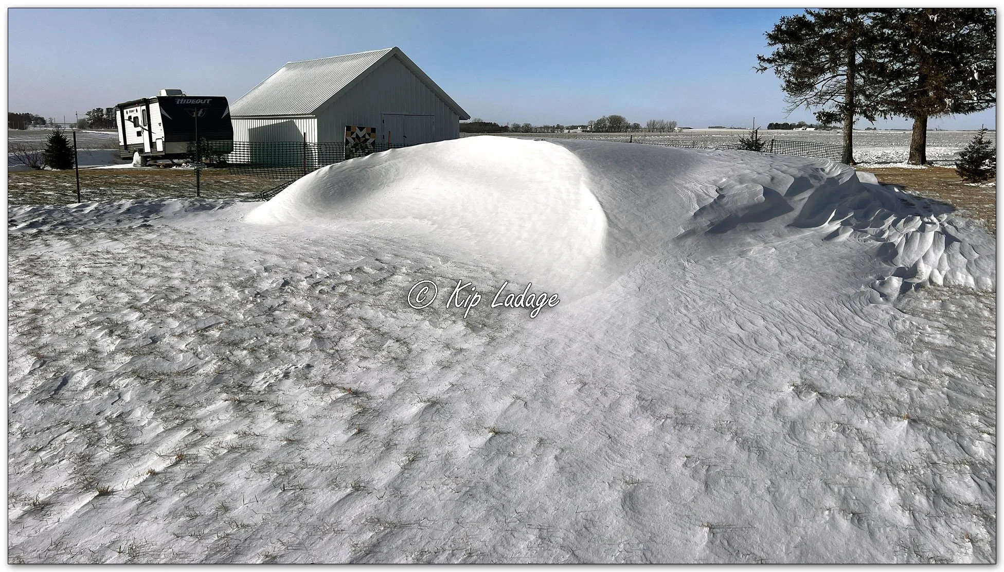 Snow Fort - The Beginning - Image 1053369