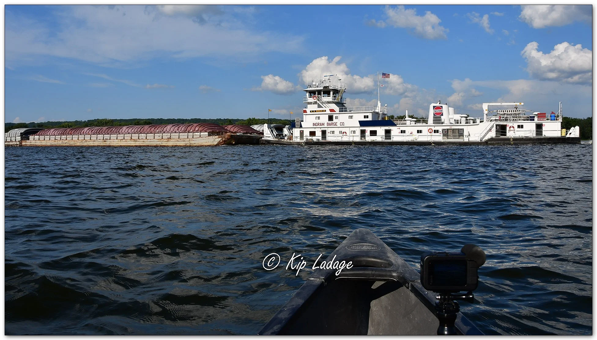 Barge on Mississippi River - Image 1138311