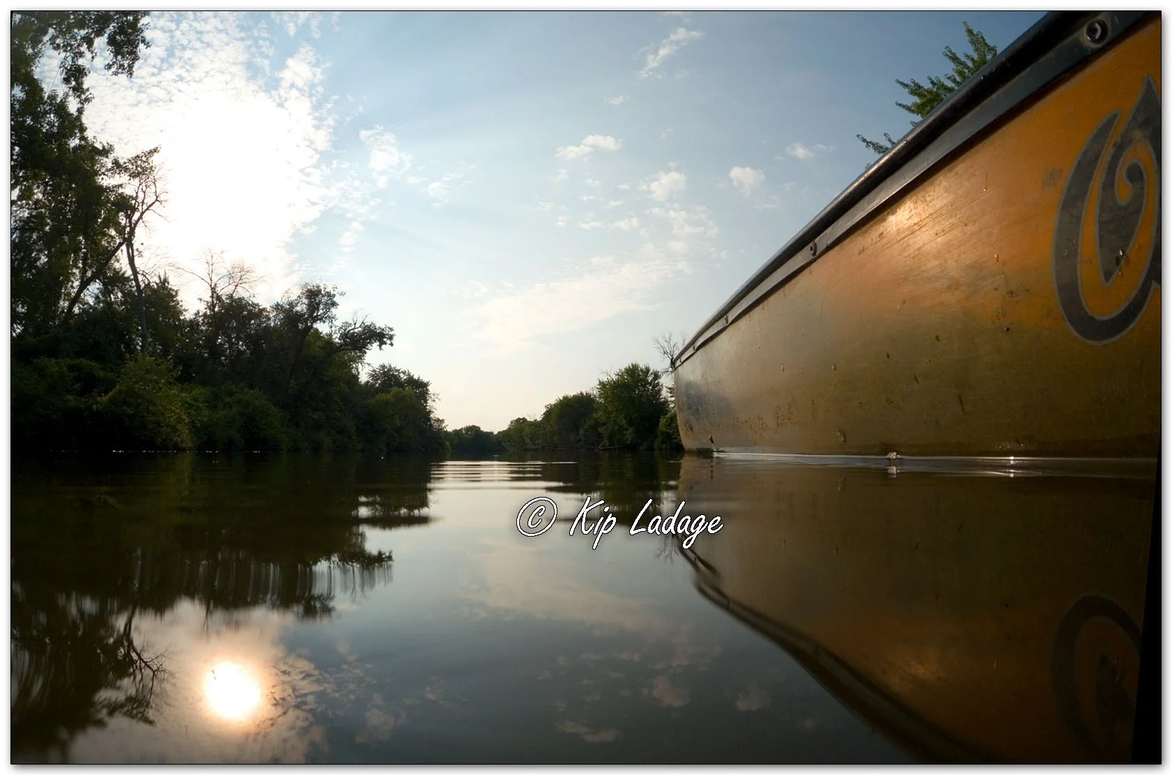 Canoe at Water Level - Image 1126415