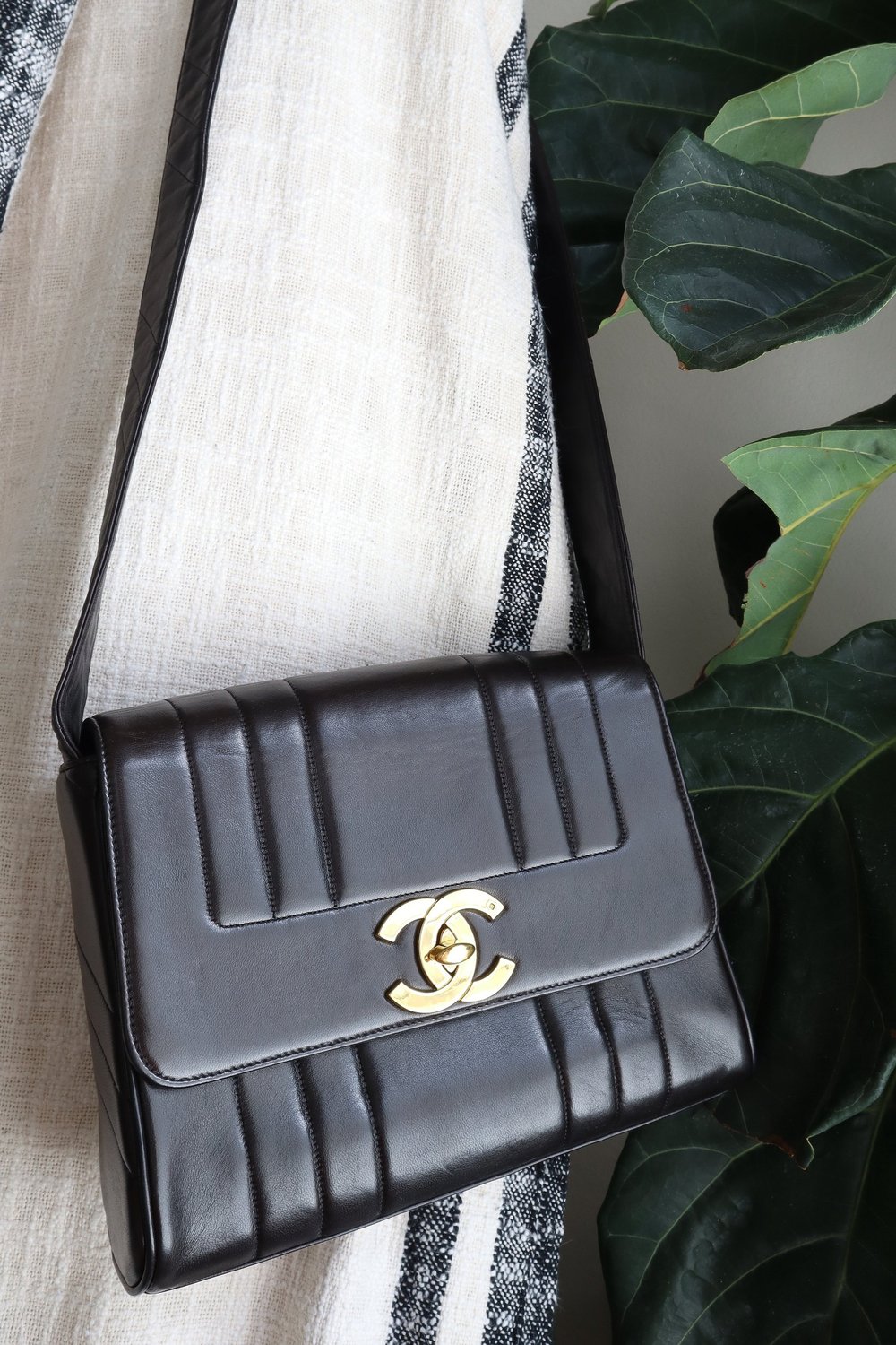 Extremely Rare Chanel XL Logo Caviar Turnlock Flap Bag – SFN