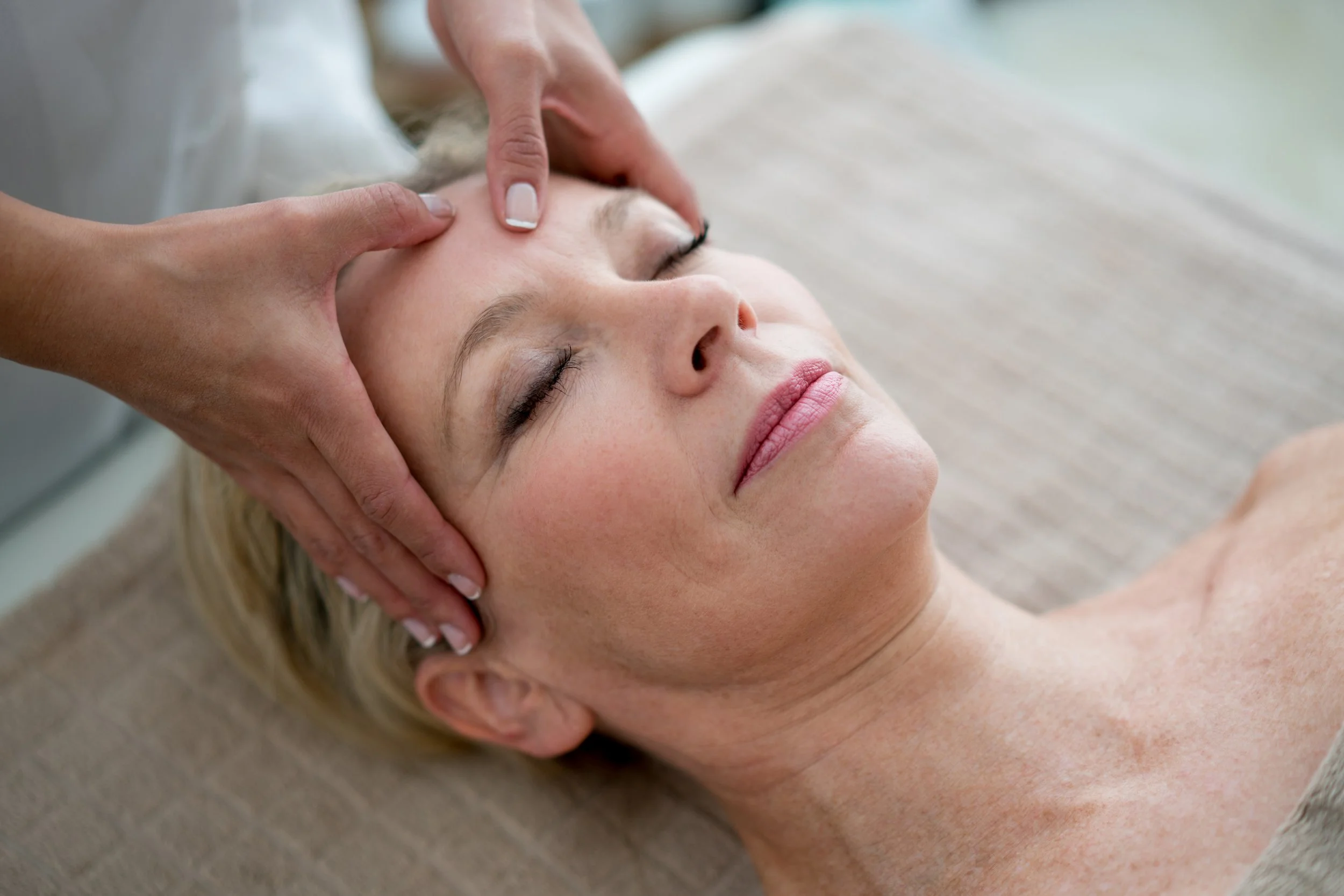 Age Management Facials: Complete Guide
