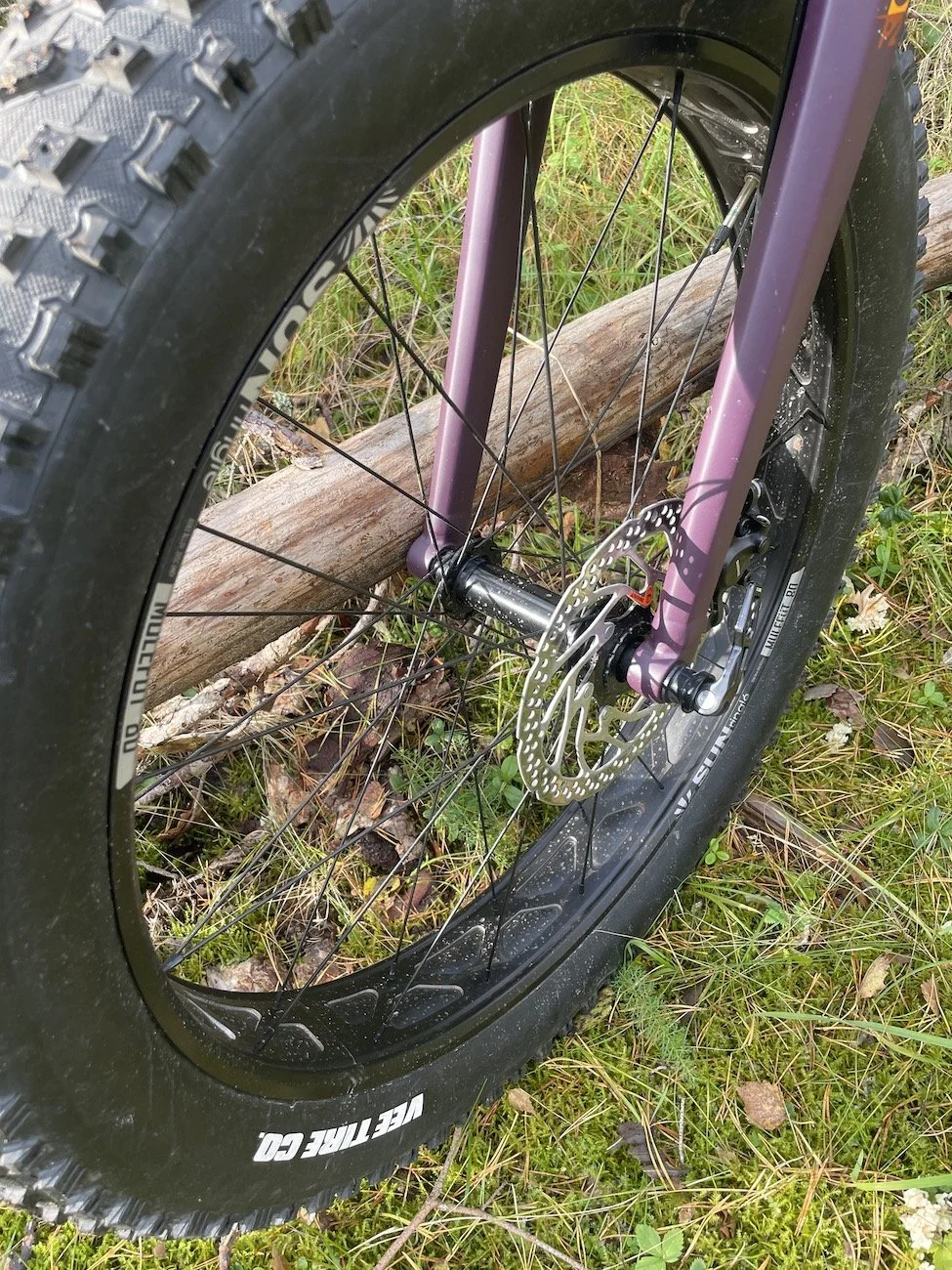 2023 Kona Wo fatbike matte plum2.JPG