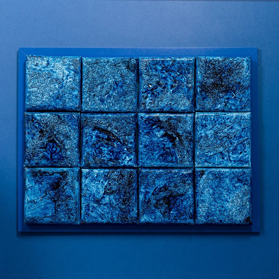 Title: Waterlife issue. Framed. 2023.
Materials: Plastic-free acrylic, sand from Helsinki, Azurite pigment on linen canvas, construction made of plastic waste. 40 x 30 cm 15.7 x 11.8 in. Description: The deep blue color choice promotes a sense of tra
