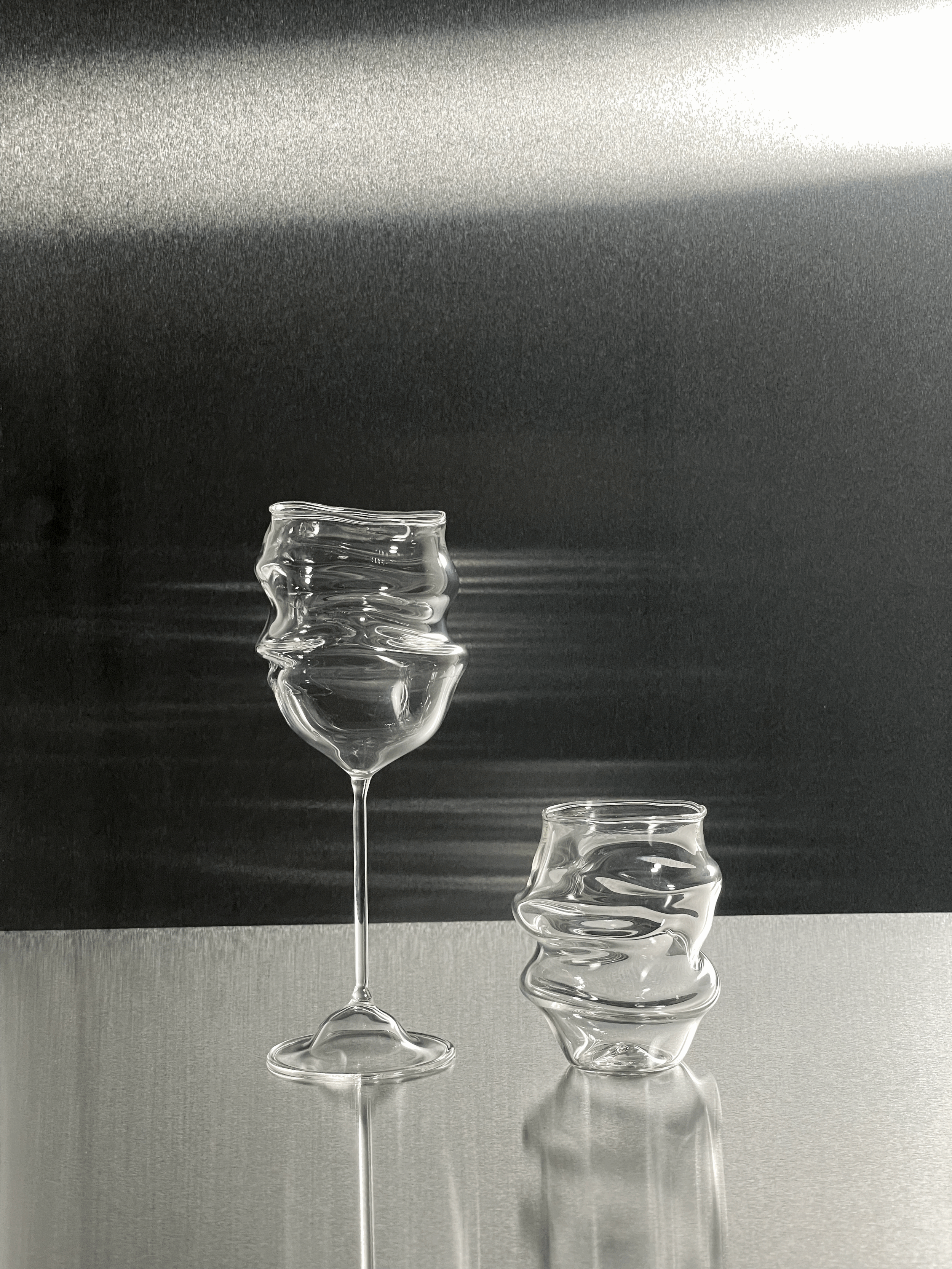 Verre à eau froissé