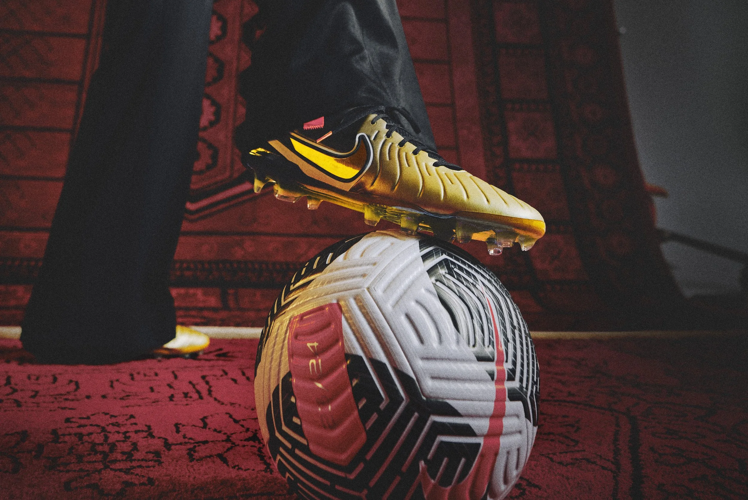 Nike Tiempo Golden Touch